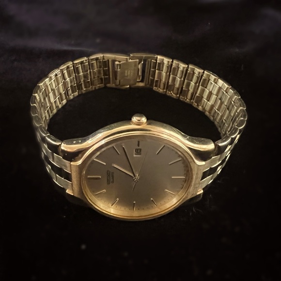 Vintage Seiko Dial Date, Water Resistant Gold Watch, Tested and Working - Picture 10 of 12